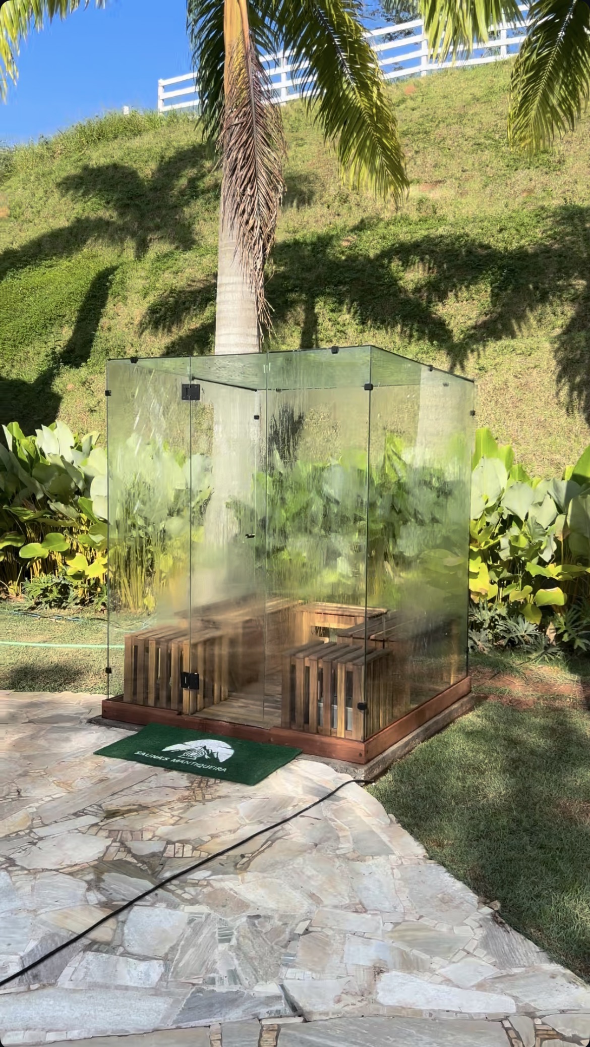 Sauna de vidro instalada — Saunas Mantiqueira