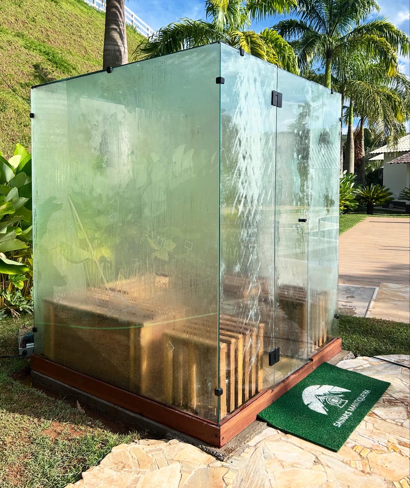 Sauna grande de vidro 4 a 6 lugares com gerador a vapor 12 kW